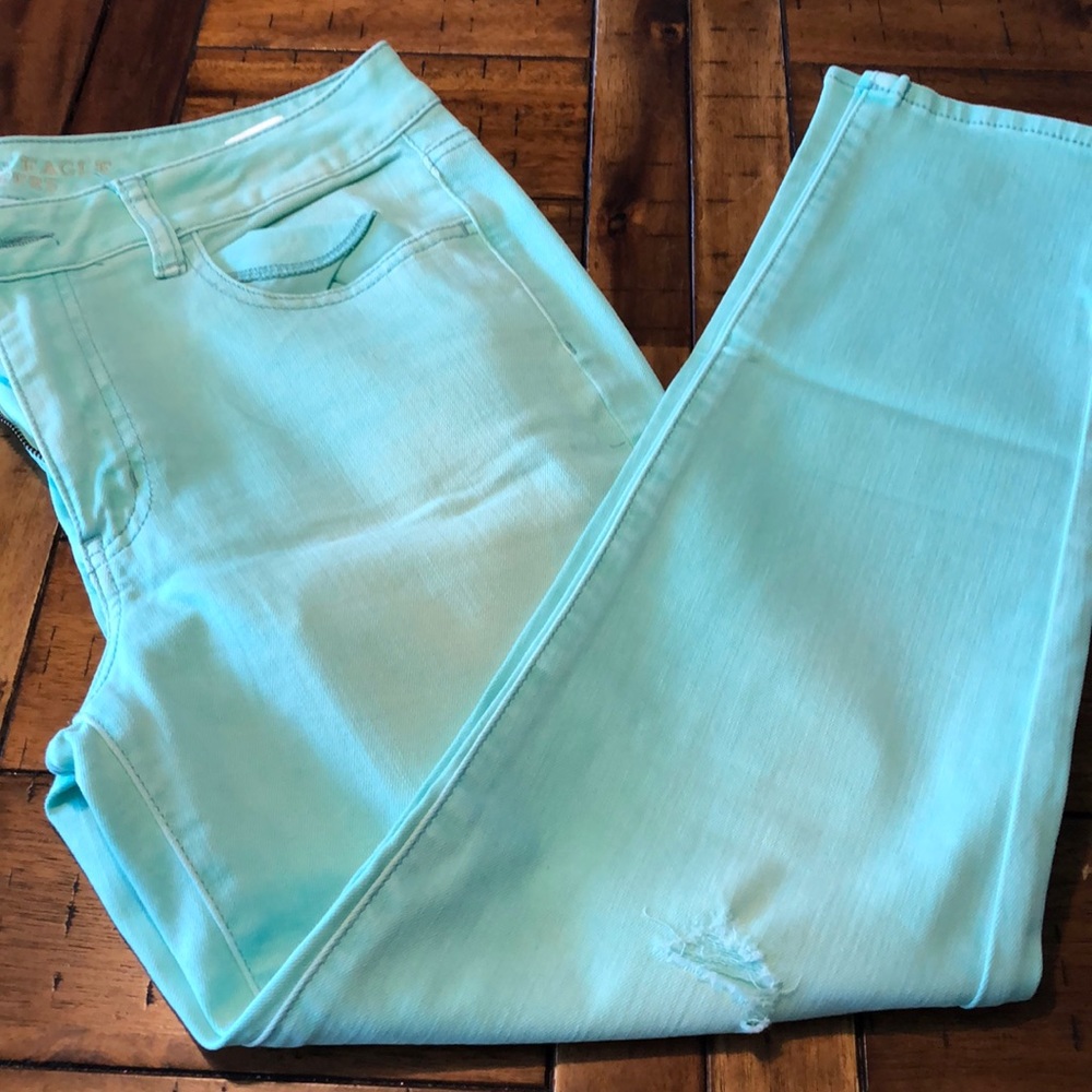American Eagle Mint Mid Rise Distressed Jeggings